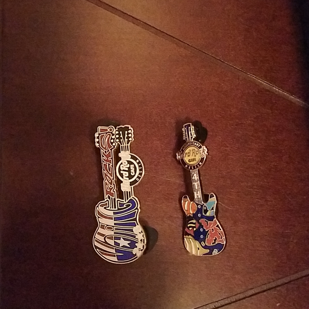 Hard Rock Cafe - Collectors Badges (JUST LISTED)